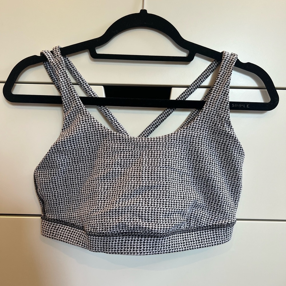 Lululemon sports bra size 12